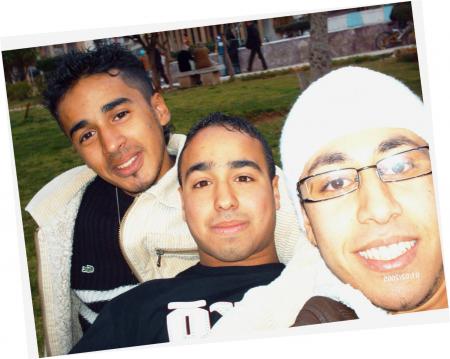 c moi et youssef et hamada